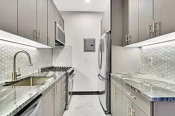 Rented by REAL New York | media 8