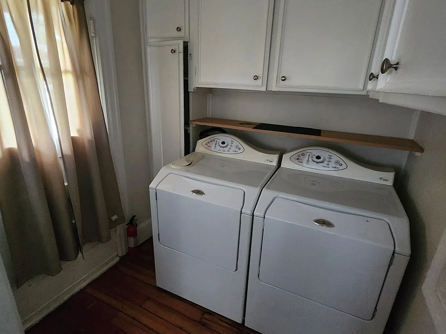 2 bed, 1.0 bath, 1732 sqft, $2,000 — Photo 4