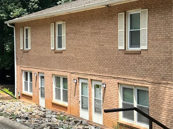 3 Circle St, Granite Falls, NC 28630