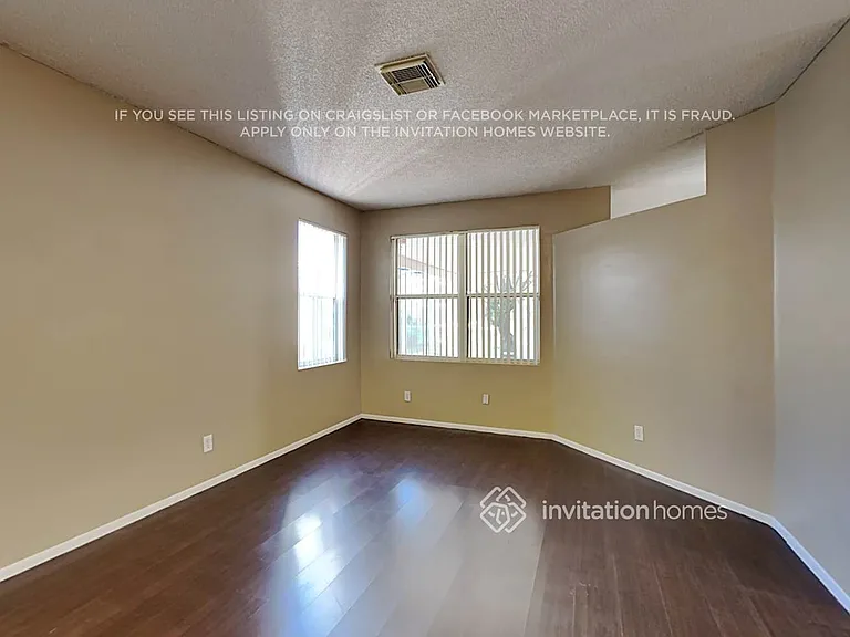 2121 NW 184th Way — Photo 5
