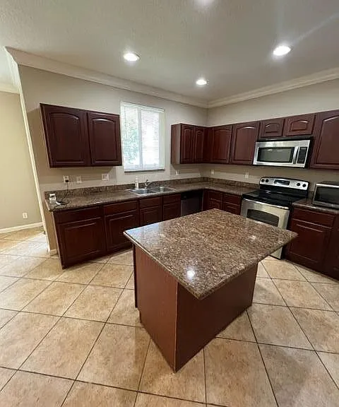 3075 N Evergreen Cir — Photo 5
