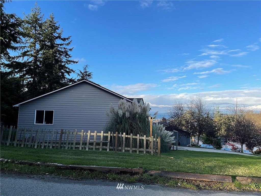 Oak Harbor, WA 98277