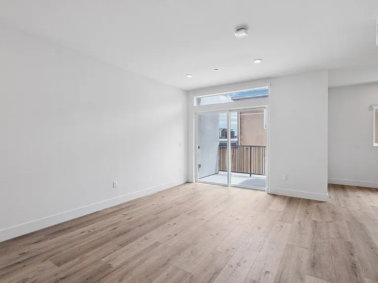 The Bay Apartment Homes — Photo 59