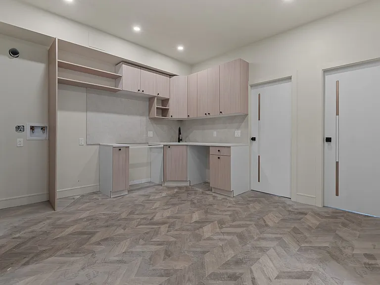 801 Thomas S Boyland St #2 — Photo 4