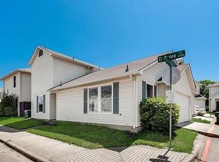 1302 Queretaro Plz, Dallas, TX 75211