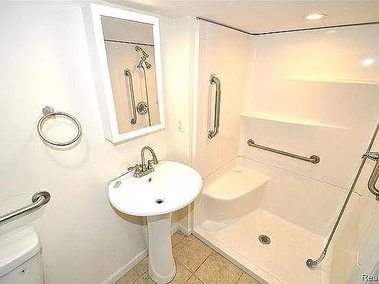 28842 James Dr — Photo 5