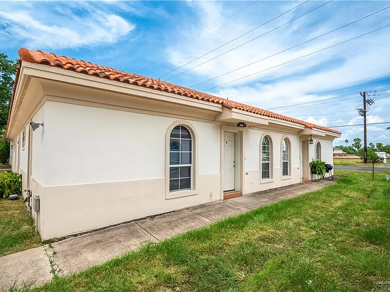 604 Buena Vista Dr #H — Photo 2