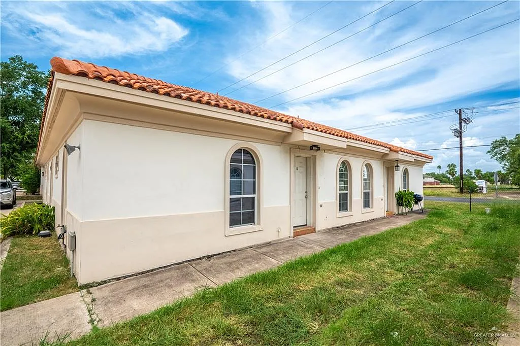 Building Photo - 604 Buena Vista Dr #H