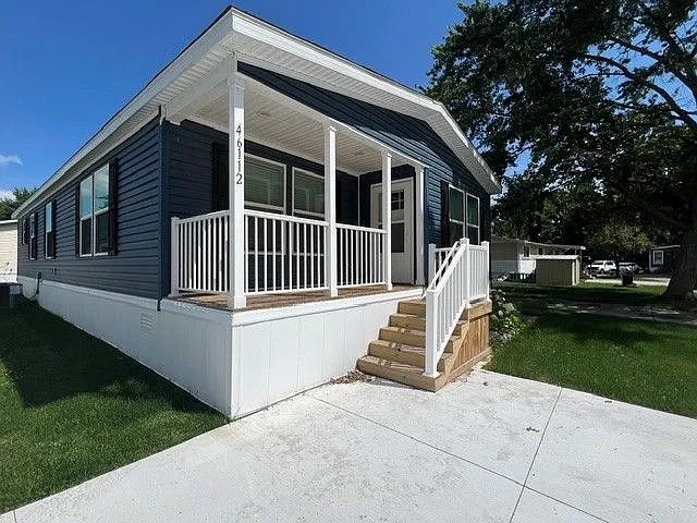 Westbridge Manor — Photo 167
