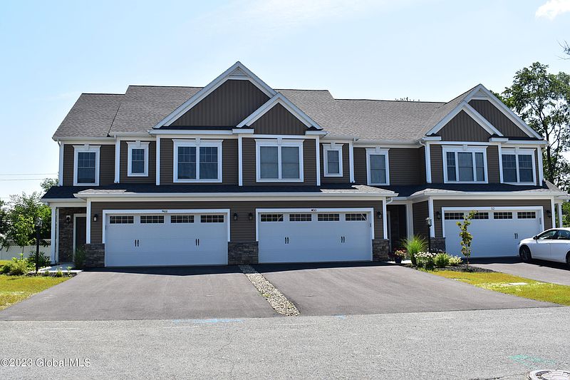 2nd image of 48 Hillard Lane