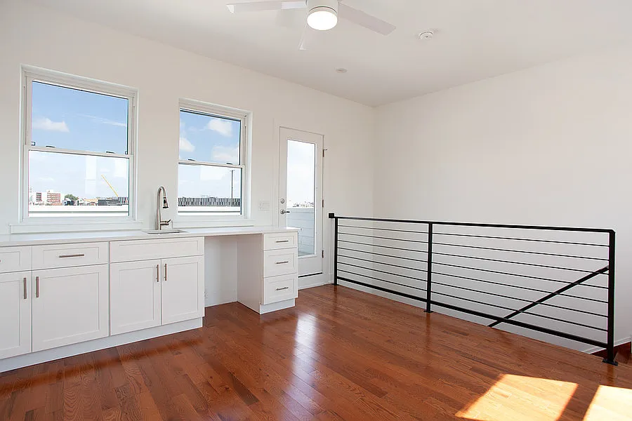 4 bed, 1856 sqft, $3,500 — Photo 3