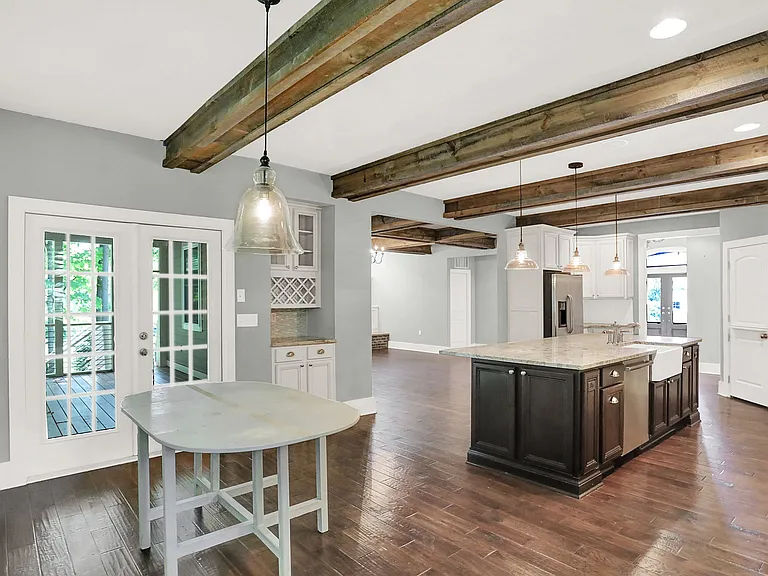 16893 Oak Manor Dr — Photo 11
