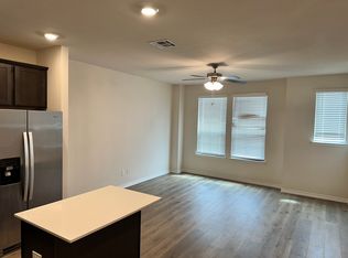2157 Crooked Bow Dr, Mesquite, TX 75149