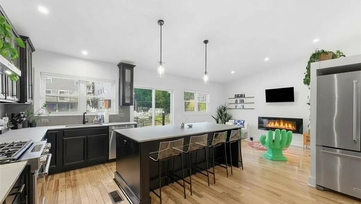 134 Southern Ave — Photo 3