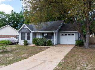 403 Oak Pl, Crestview, FL 32539