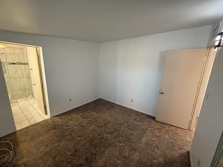 1603 N Park Ave — Photo 7