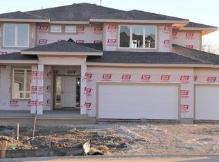 8029 W 166th Pl, Overland Park, KS 66085