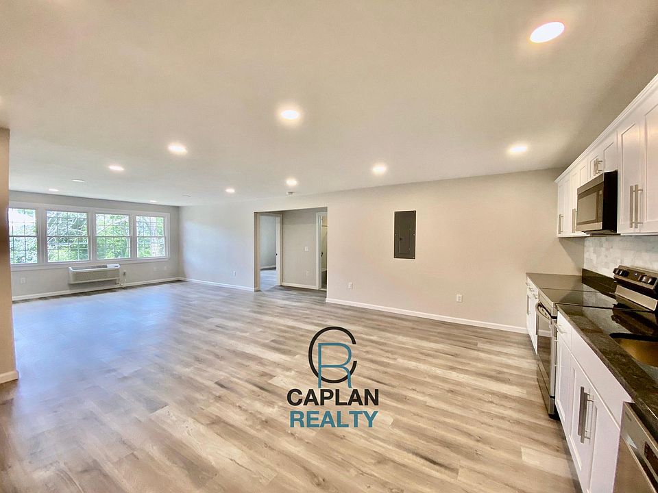 1st image of 58 Fountain St #32