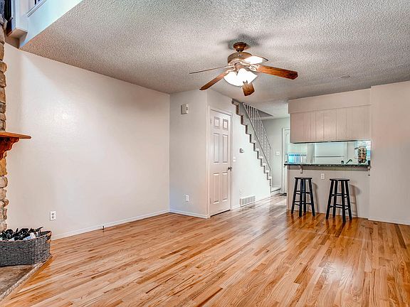 4th image of 9031 W Floyd Ave