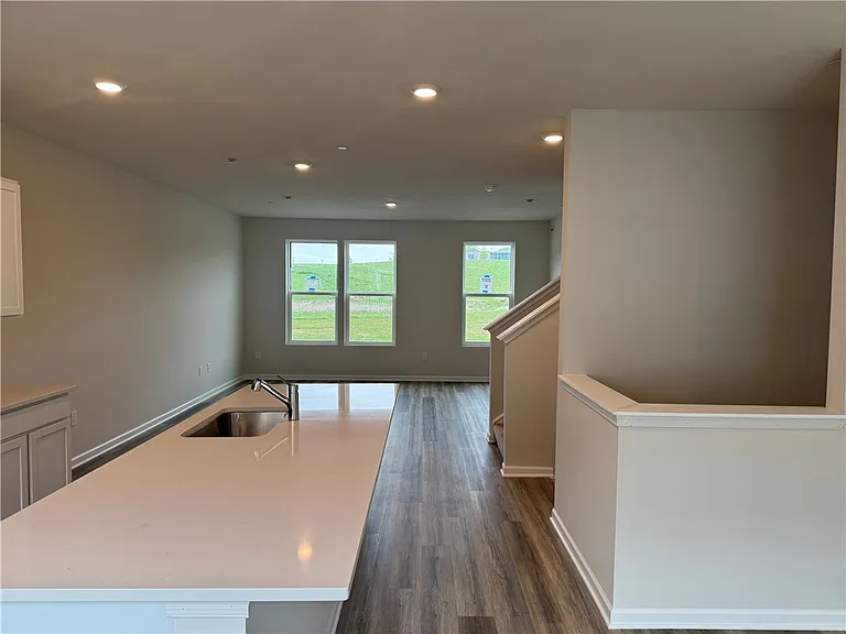315 Alliance Dr — Photo 14