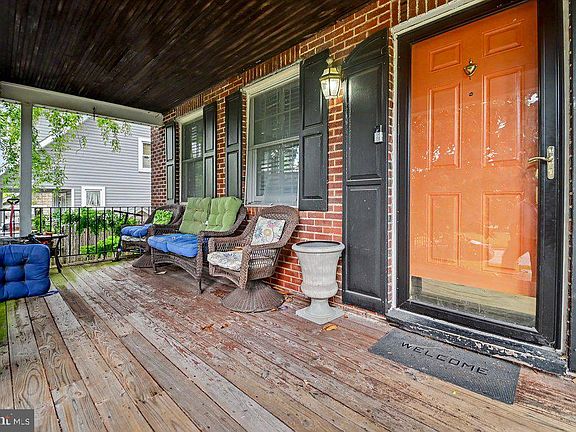3rd image of 3308 Beverly Rd