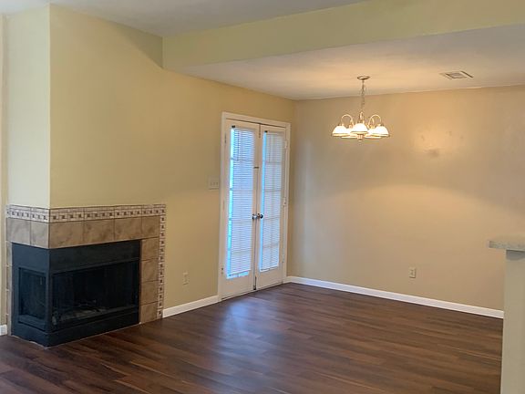 3rd image of 3414 Country Club Dr W APT 231