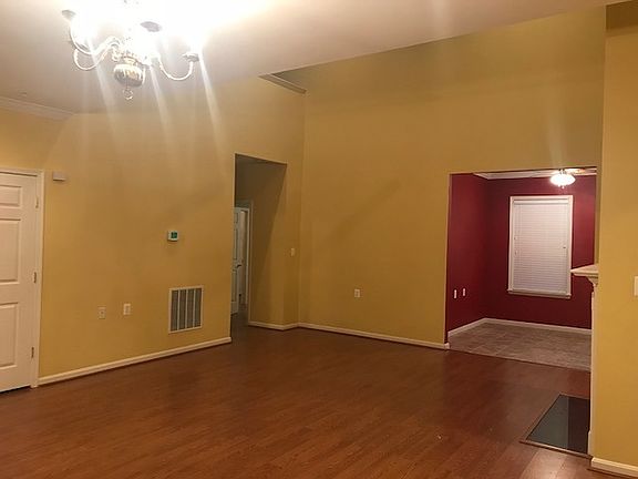 Additional Living Room