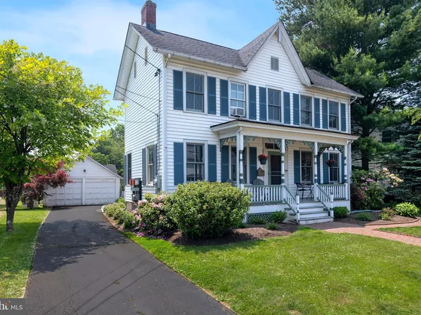 29 Columbia Ave, Hopewell, NJ 08525
