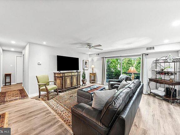 4th image of 26 Dougherty Blvd APT F7