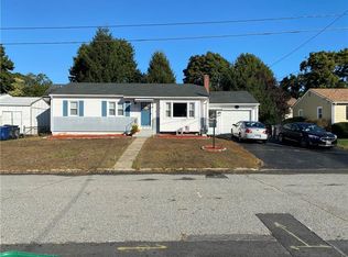 27 Amherst Rd, Warwick, RI 02889