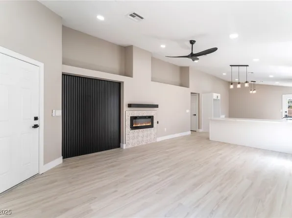 4149 Compass Rose Way, Las Vegas, NV 89108