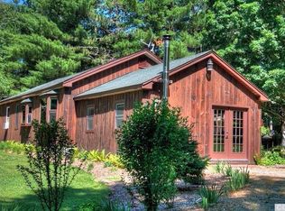 67 Cambridge Rd, Hillsdale, NY 12529