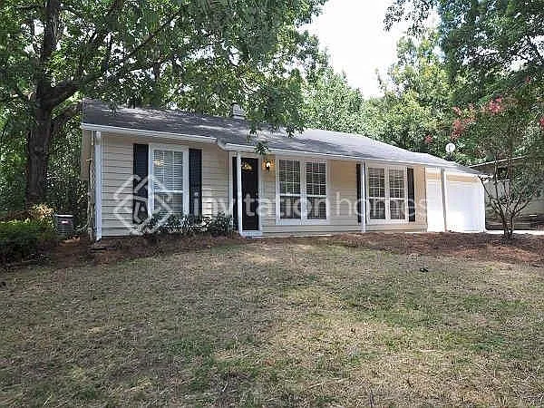 1093 Sandalwood Dr — Photo 1