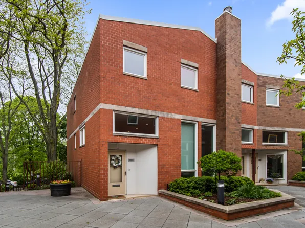 1203 Central St APT C, Evanston, IL 60201