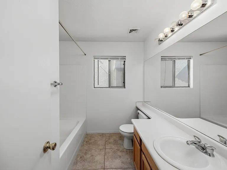 40301 N Fazio St — Photo 15