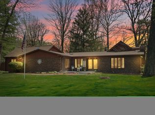 7433 Lindenwood Dr, Indianapolis, IN