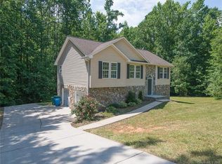805 N 7th St, Bessemer City, NC 28016