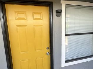 420 Vermont St NE #4, Albuquerque, NM 87108