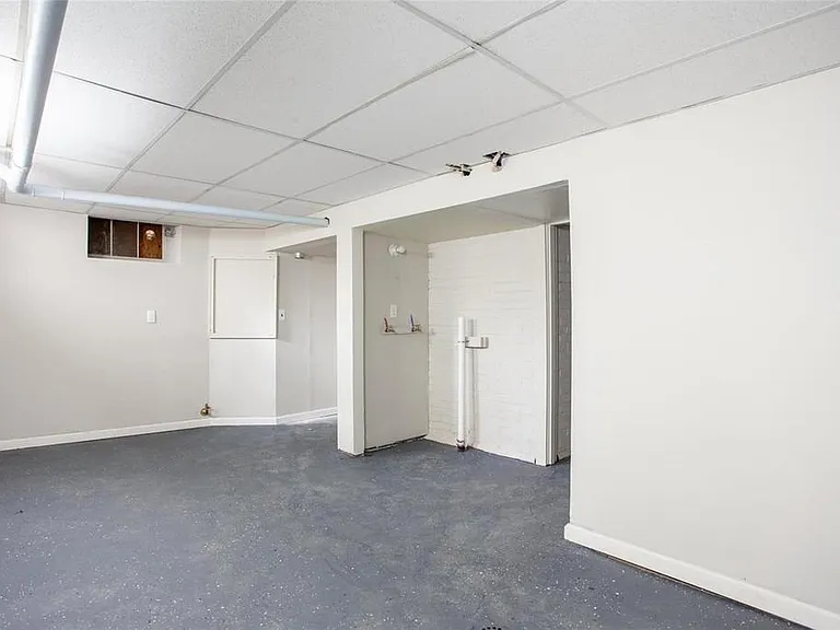 7045 Plymouth Ave — Photo 10