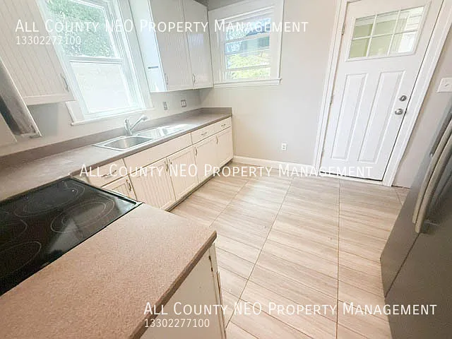 9474 Roxbury Rd — Photo 4