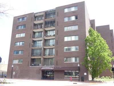 11 W Green St APT 402, Bensenville, IL, 60106