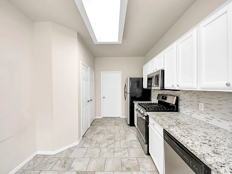19439 Juniper Vale Cir — Photo 40