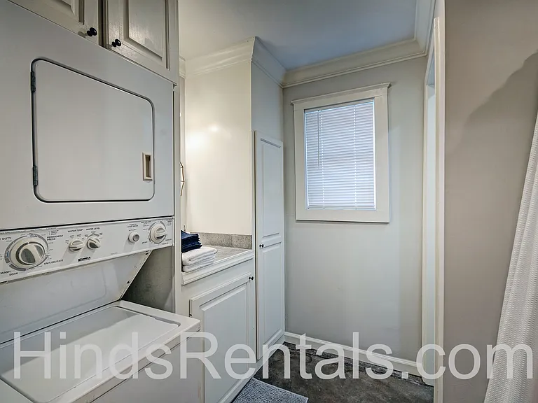 1142B Saint Ann St — Photo 11