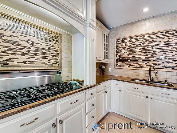 3rd image of 2711 Boynton St