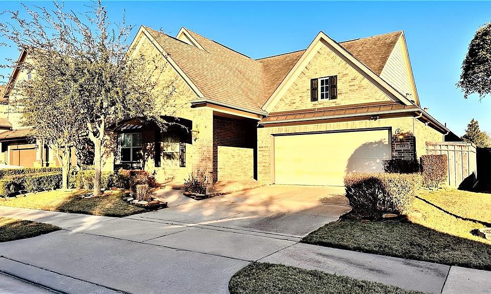 1st image of 615 Charleston Heights Ln