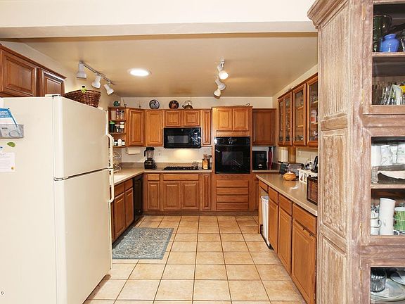 5th image of 41 W McLellan Blvd