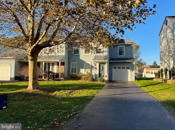 10 Steeplechase Cir, Horsham, PA 19044