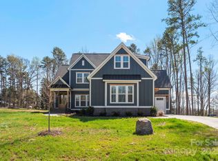 605 Arrow Point Ln, Davidson, NC 28036