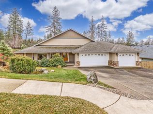 99 SE Trollview Rd, Grants Pass, OR 97527