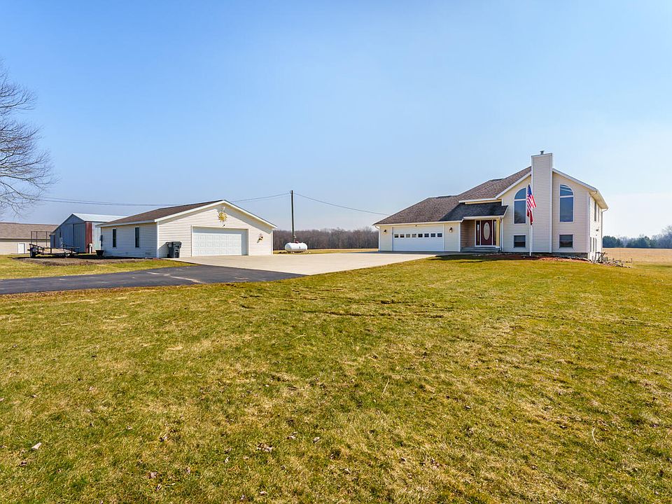 ʕ•ᴥ•ʔ 10417 W Xy Ave, Schoolcraft, MI 49087 | Zillow